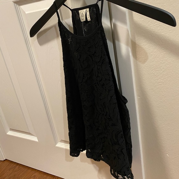 NWT Lace Top - Picture 3 of 6